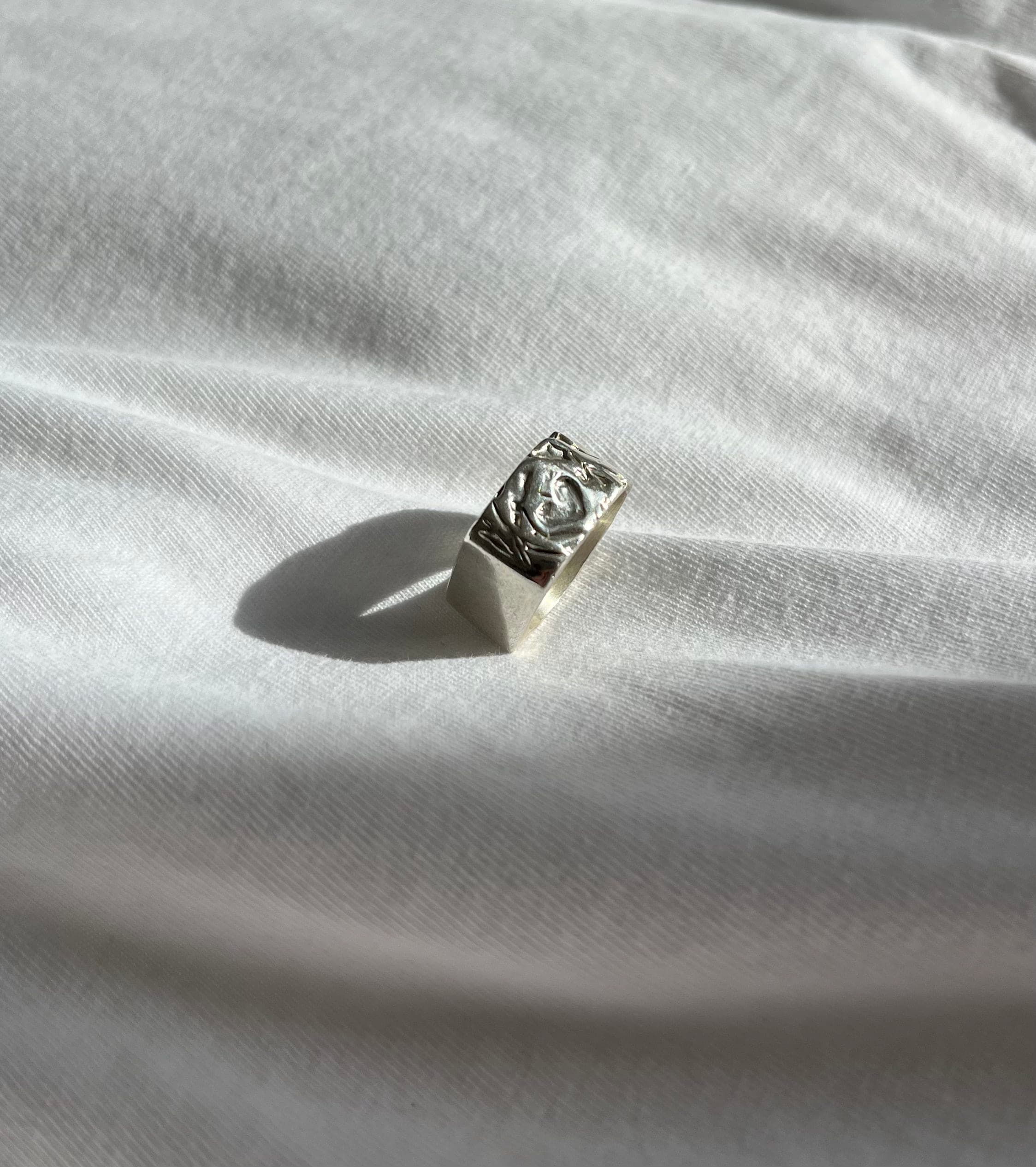 Emma Ring